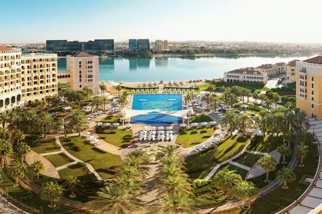 Hotellikuva The Ritz-Carlton Abu Dhabi, Grand Canal - numero 1 / 43