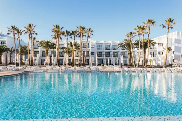 Hotellbilder av Grand Palladium White Island Resort & Spa - nummer 1 av 27