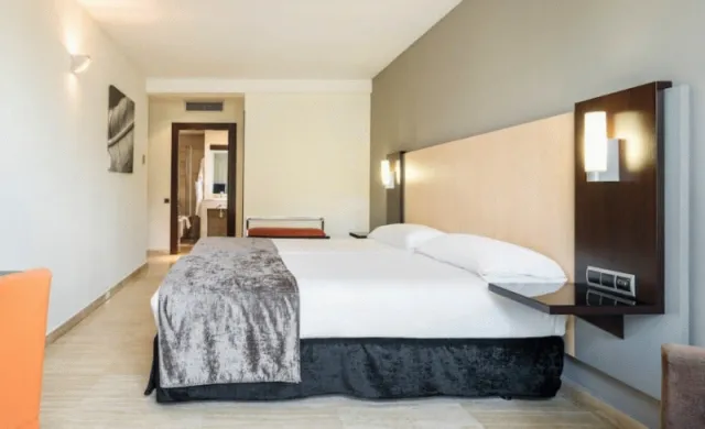 Billede av hotellet Hotel ILUNION Almirante - nummer 1 af 10