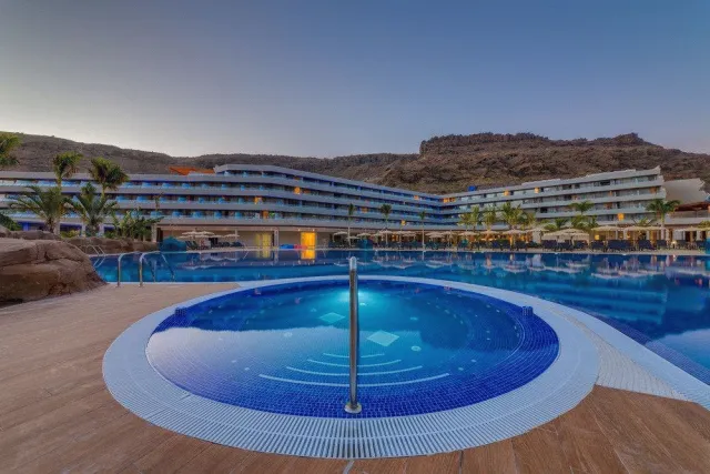 Hotellikuva Radisson Blu Resort & Spa, Gran Canaria Mogan - numero 1 / 47