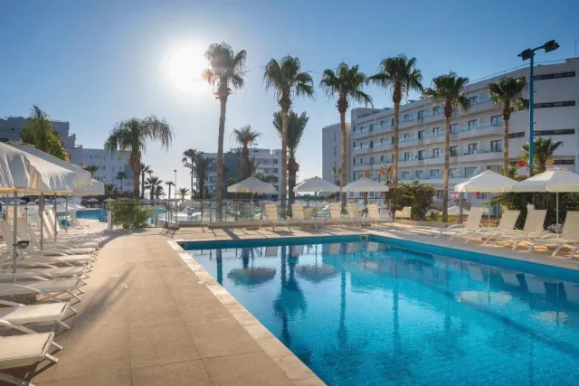 Hotellbilder av Tsokkos Protaras Beach Hotel - nummer 1 av 17