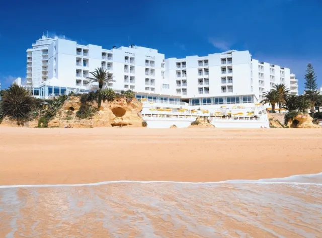 Hotellikuva Holiday Inn Algarve - Armacao de Pera - numero 1 / 11