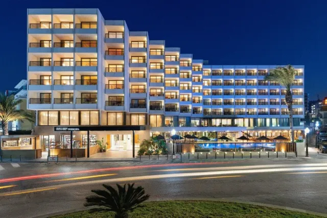 Billede av hotellet Blue Sky City Beach Hotel - Adult Only - nummer 1 af 6