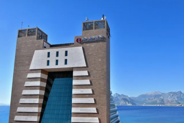 Hotellikuva Ramada Plaza by Wyndham Antalya Hotel - numero 1 / 9