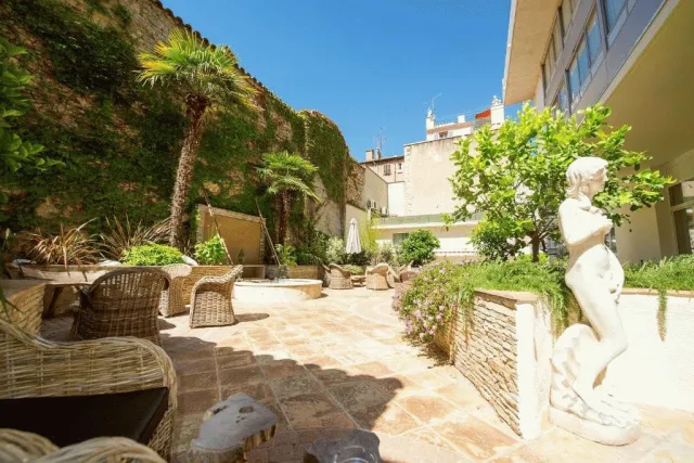 Billede av hotellet BEST WESTERN Premier Le Patio des Artistes - nummer 1 af 5