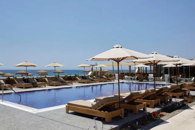 Hotellbilder av Sea Breeze Santorini Beach Resort, Curio By Hilton - nummer 1 av 13