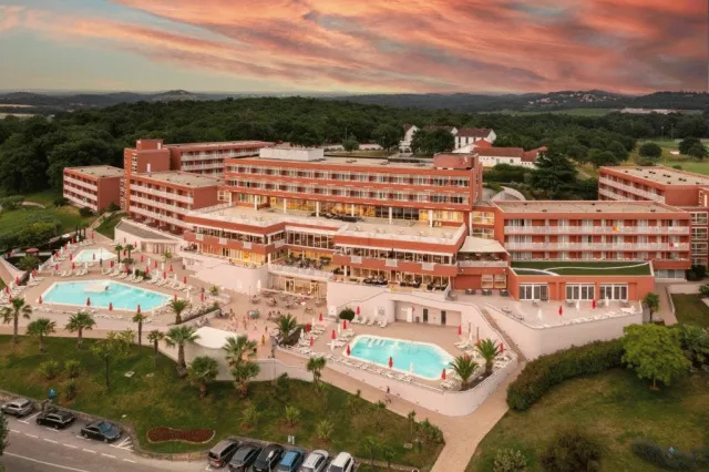 Billede av hotellet Hotel Albatros Plava Laguna - nummer 1 af 9