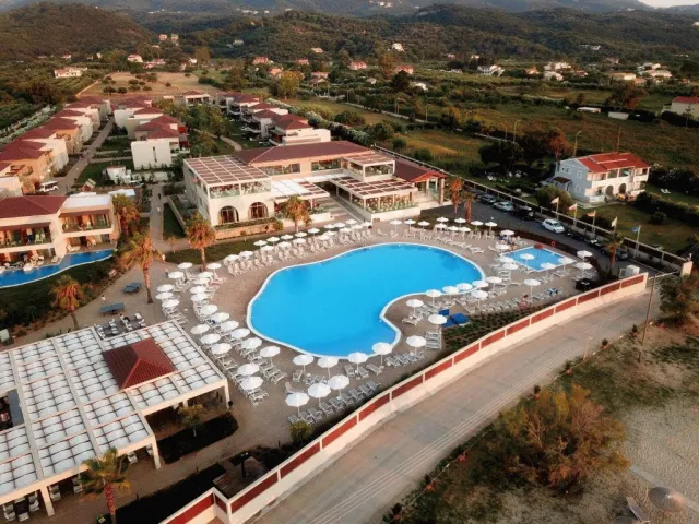 Billede av hotellet Almyros Beach Resort & Spa - nummer 1 af 12