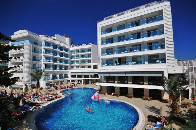 Billede av hotellet Blue Bay Platinum - - nummer 1 af 10