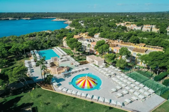 Hotellbilder av Iberostar Waves Club Cala Barca - nummer 1 av 18