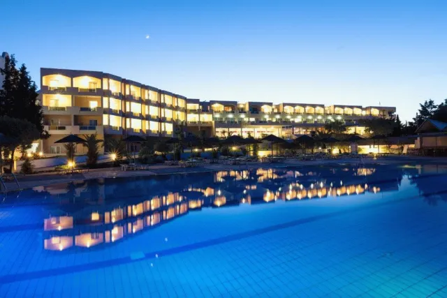 Billede av hotellet Sovereign Beach Hotel - nummer 1 af 12