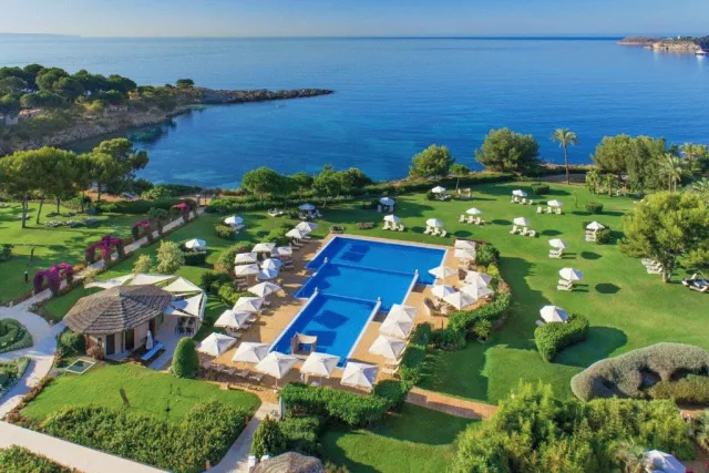 Hotellikuva The St. Regis Mardavall Mallorca Resort - numero 1 / 13