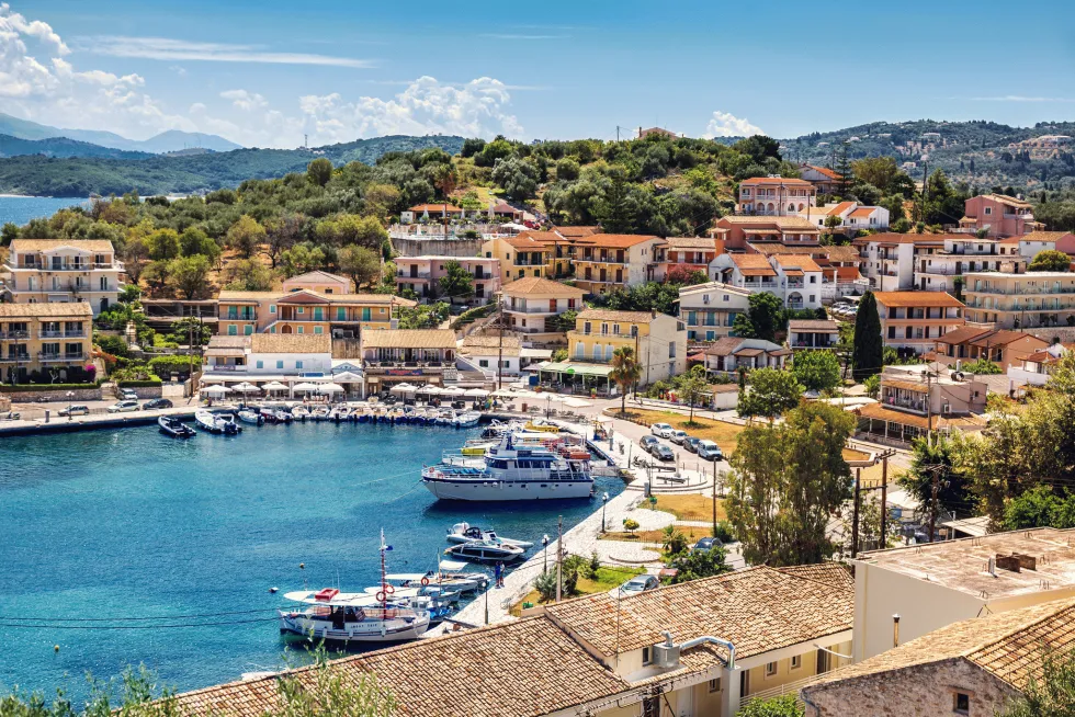 Havnen i smukke lille Kassiopi 